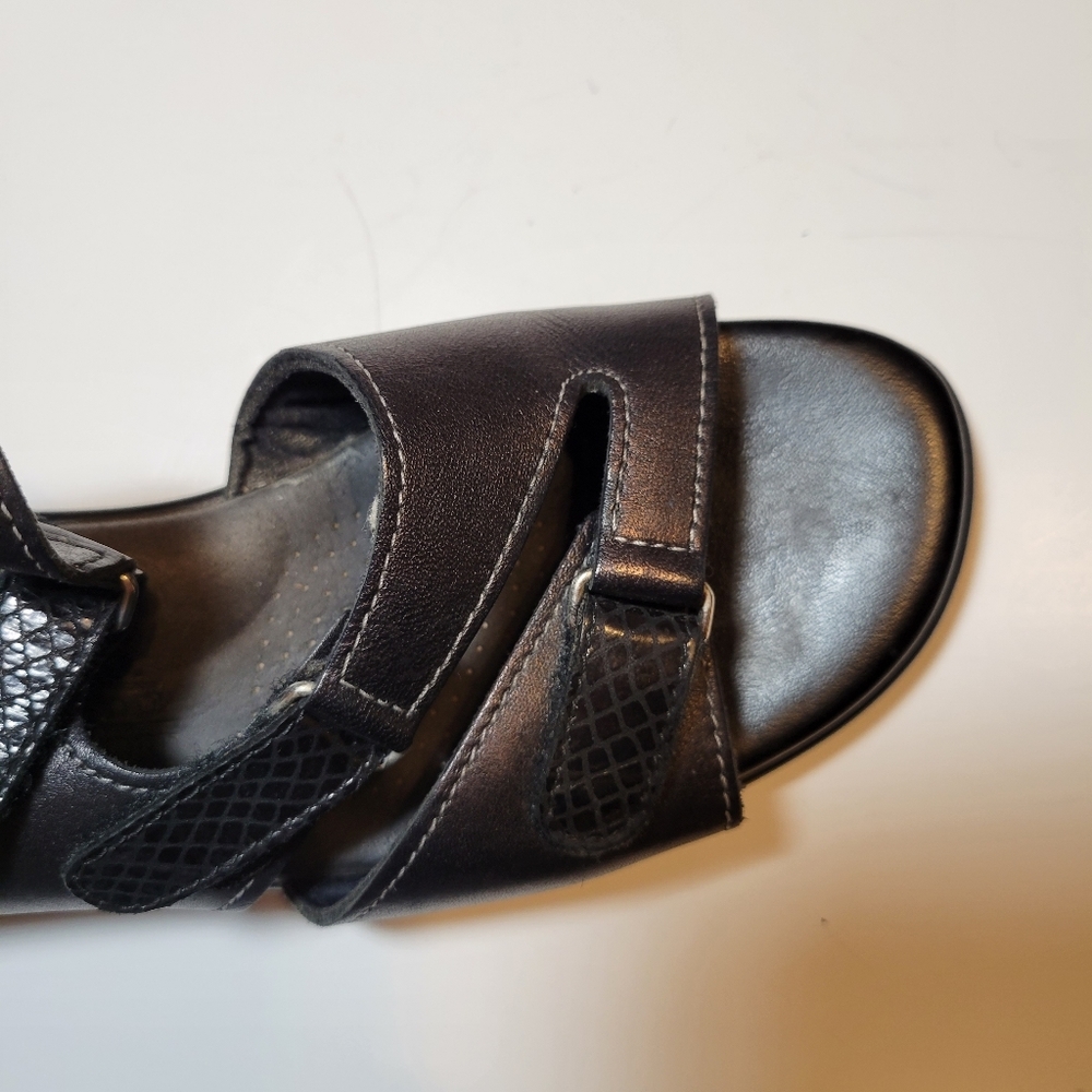 SAS Womens Black leather tri-comfort low heeled sandal Made in the USA Size 8N - Picture 5 of 7